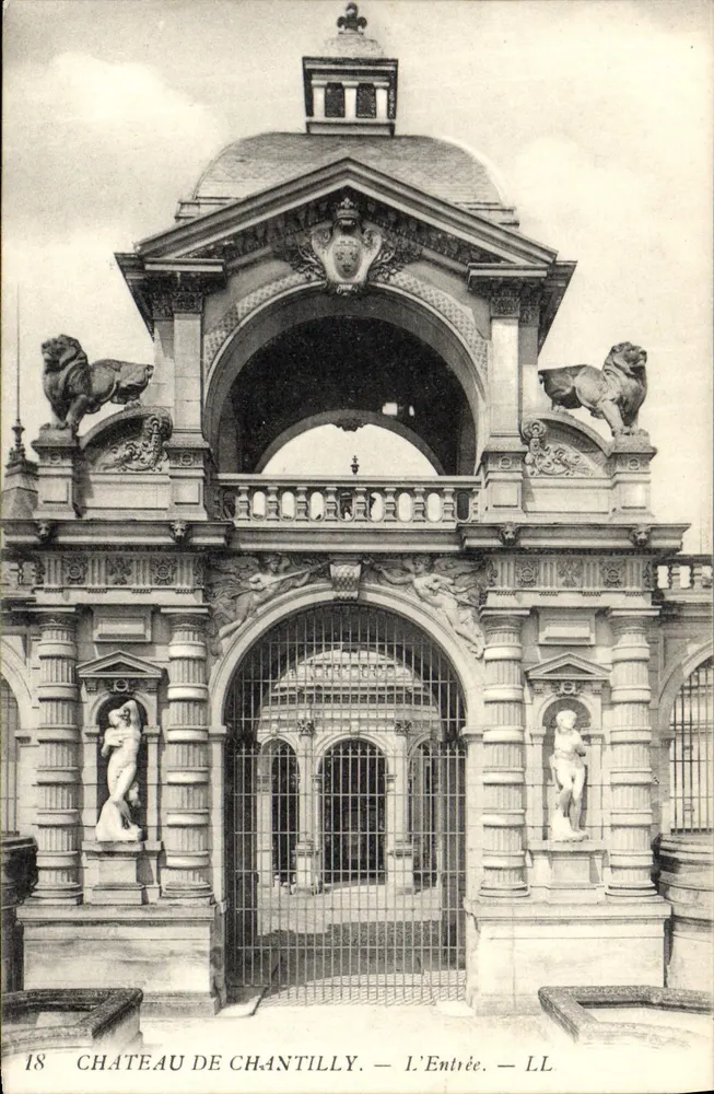 Castelo de Chantilly — A Entrada — LL - Frente