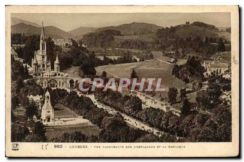 Lourdes — Luftbild der Esplanade und Basilika - Vorderseite