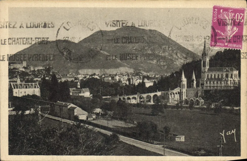 Lourdes — A basílica e o Pic du Jer — Edição E. Quinault, Lourdes - Frente
