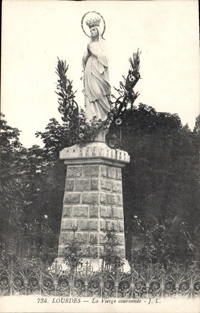 Lourdes — A Virgem coroada — J.L. n°734 - Frente