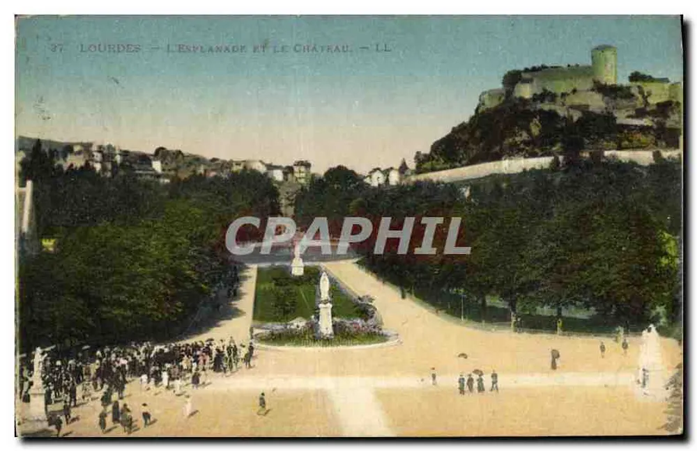 Lourdes — A Esplanada e o Castelo — LL - Frente