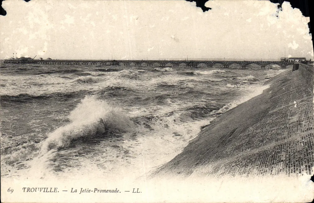 TROUVILLE — La Jetée-Promenade — LL. — n°69 - Frente