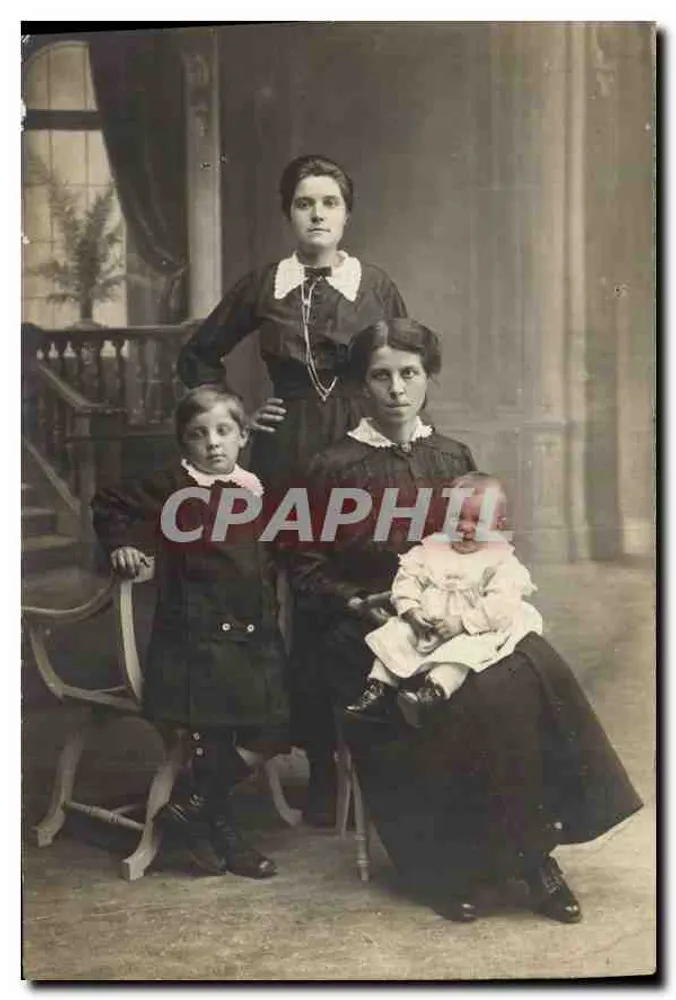 Familie — Innenporträt — Maison Girardot, Pressouire - Vorderseite