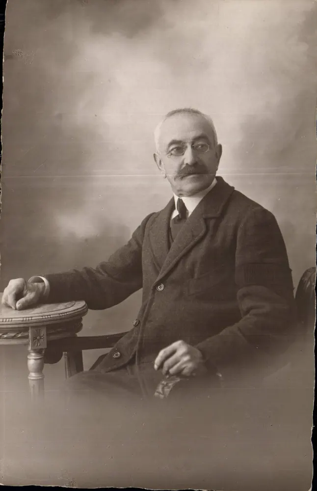 Retrato de um homem idoso — número de série não visível - Frente