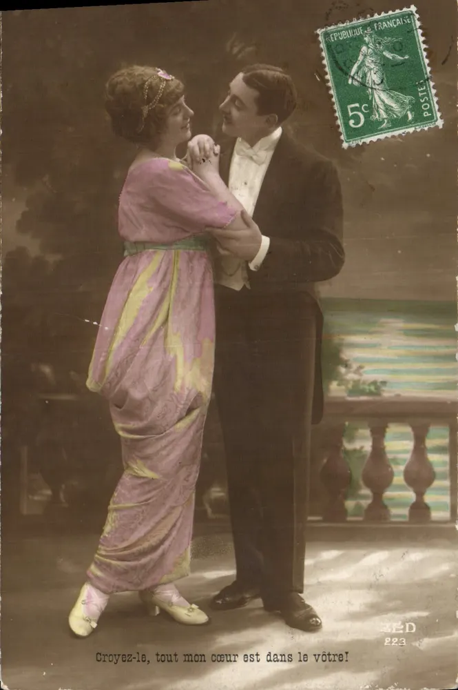 Casal em traje de noite — cena de varanda — editor ED 223 - Frente