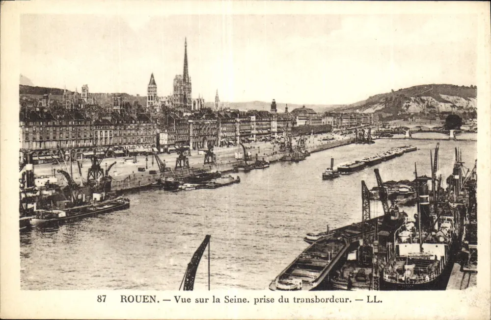 Rouen — Ansicht der Seine, aufgenommen vom Fähren — LL. - Vorderseite