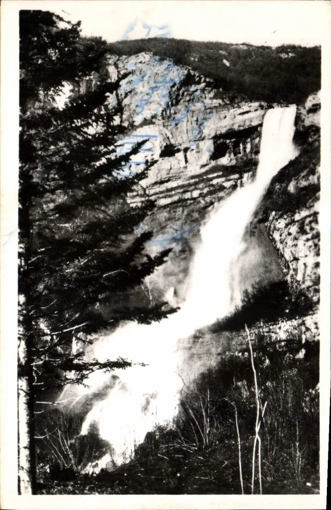 Cascata de Charabotte — Arredores de Hauteville — Edições Adrien Pexin, n°01 - Frente