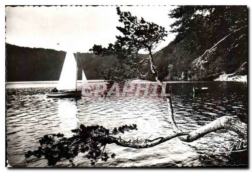 Lac Pavin — pittoreske Ansicht — L'AUVERGNE, Br-Cp.192 - Vorderseite