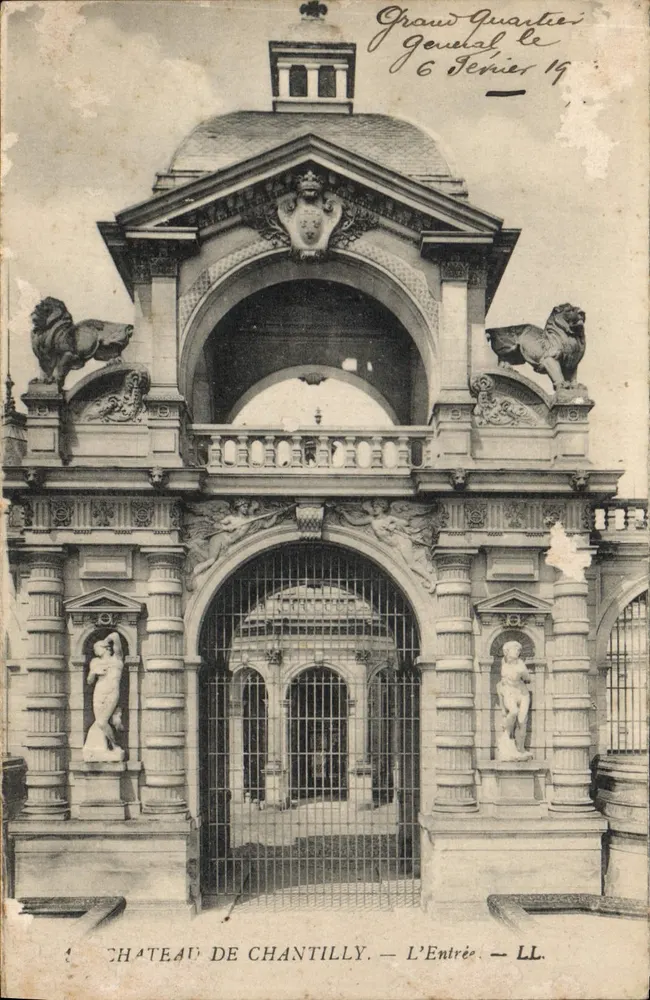 Castelo de Chantilly — A Entrada — LL. - Frente