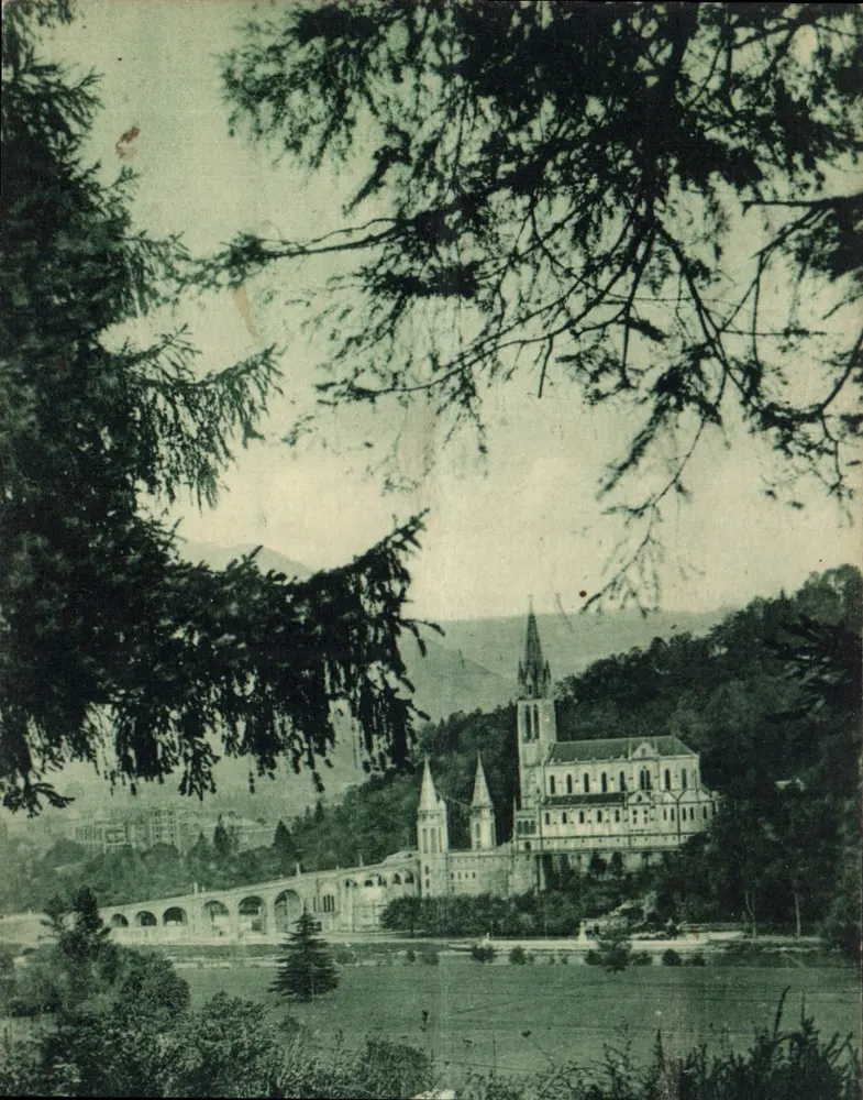 Lourdes (Hautes-Pyrénées) — A Basílica — Fototipia Marcel D. - Frente