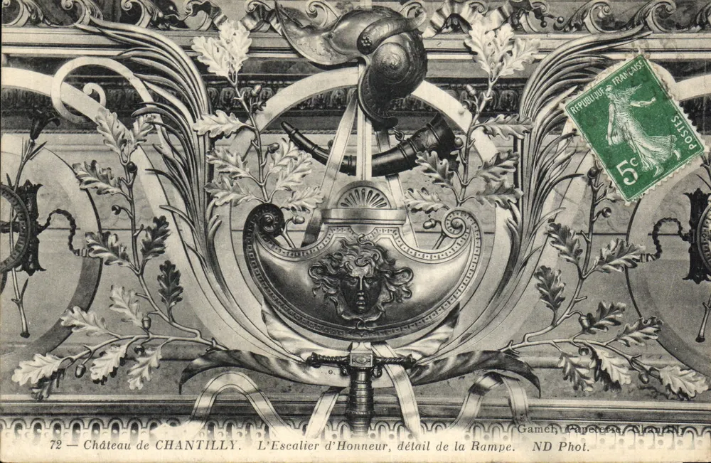 Schloss CHANTILLY — Die Ehrenstiege, Detail der Balustrade — Gamech, Papeterie, Chantilly - Vorderseite