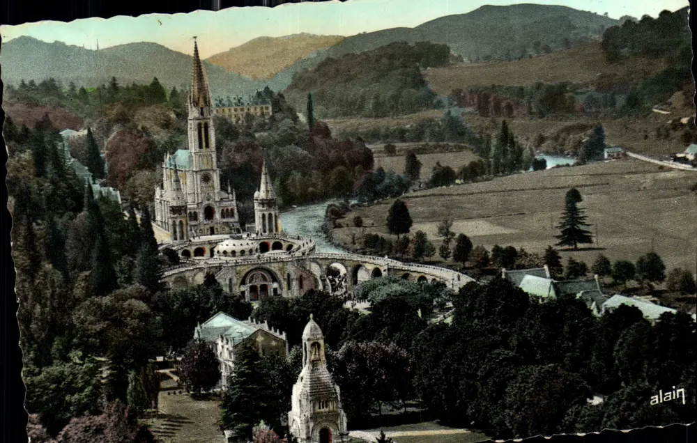 Die Basilika und das Kriegerdenkmal in Lourdes — Éditions Alain (C.L.D.) - Vorderseite