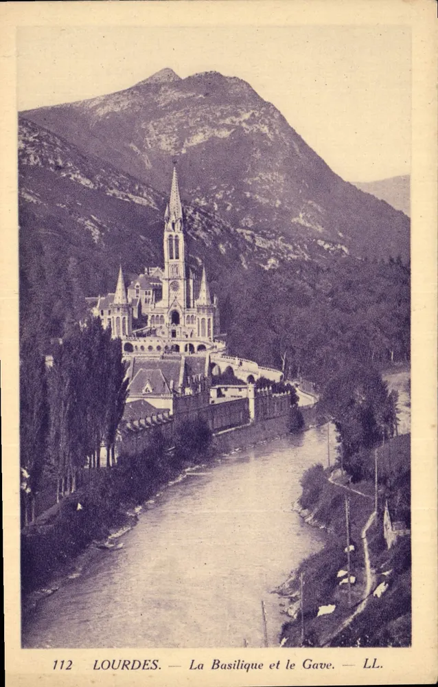 Lourdes — La Basilique et le Gave — LL. — n° 112 - Frente