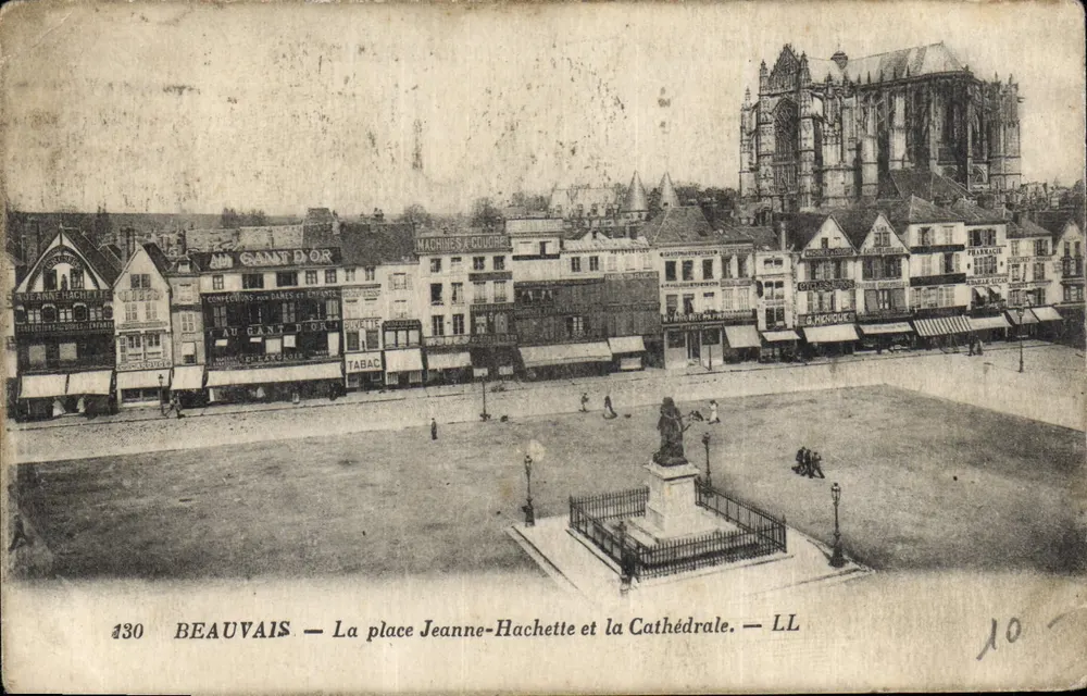 Beauvais — La place Jeanne-Hachette et la Cathédrale — LL - Vorderseite