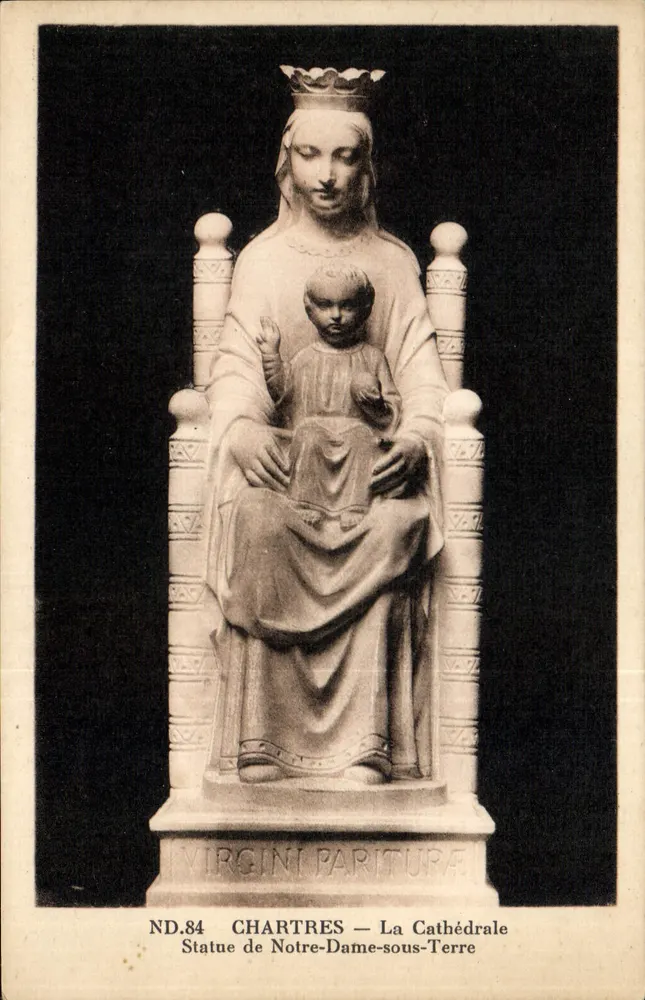 Chartres — Die Kathedrale — Statue der Notre-Dame-sous-Terre - Vorderseite