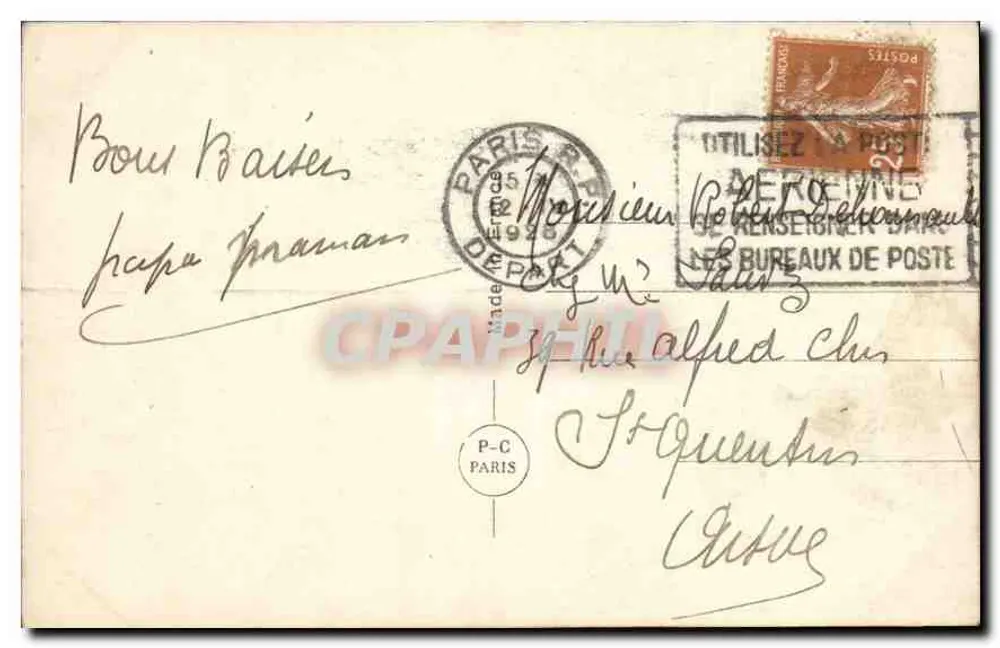 Menina alimentando pombos — PC Paris 2307 - Verso