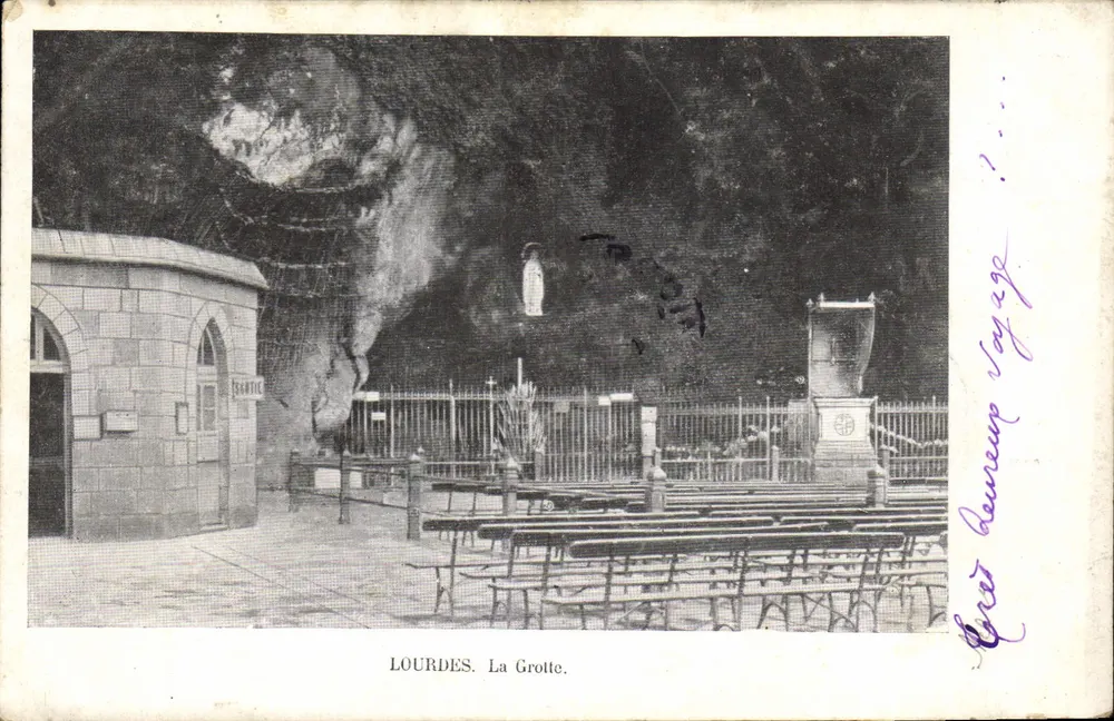 LOURDES A Gruta — vista da gruta e da capela — editor SARTIC - Frente