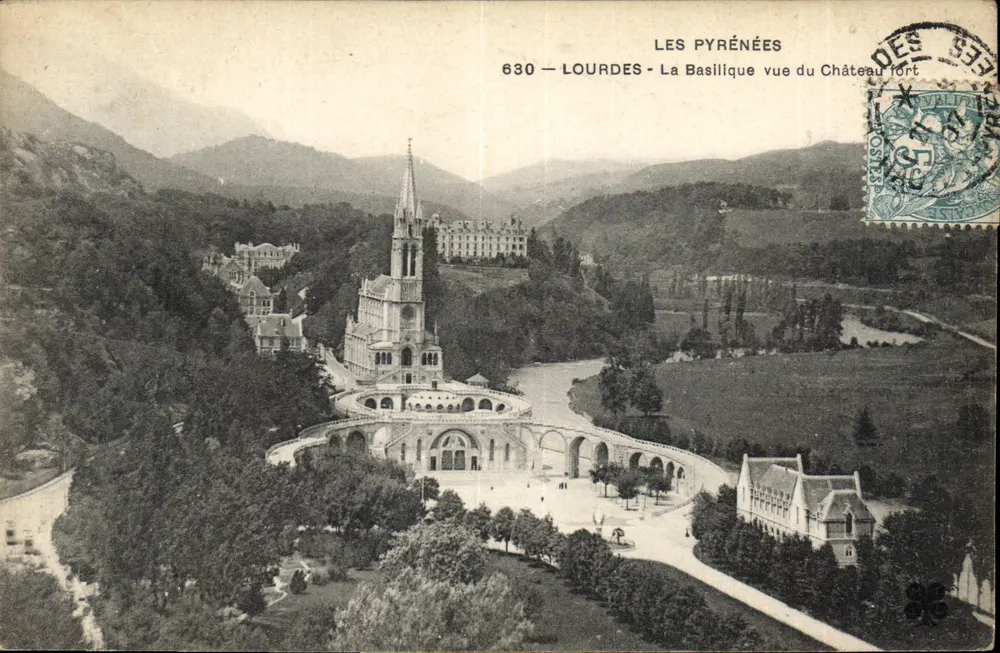 Lourdes - Die Basilika vom Schloss aus gesehen — Die Pyrenäen, n° 630 - Vorderseite
