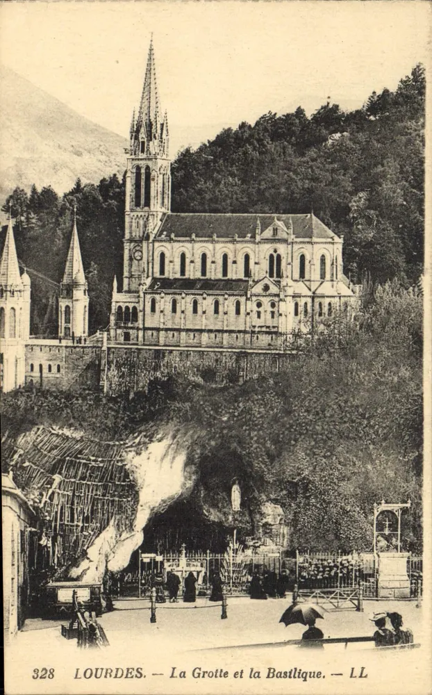 LOURDES — A Gruta e a Basílica — LL - Frente