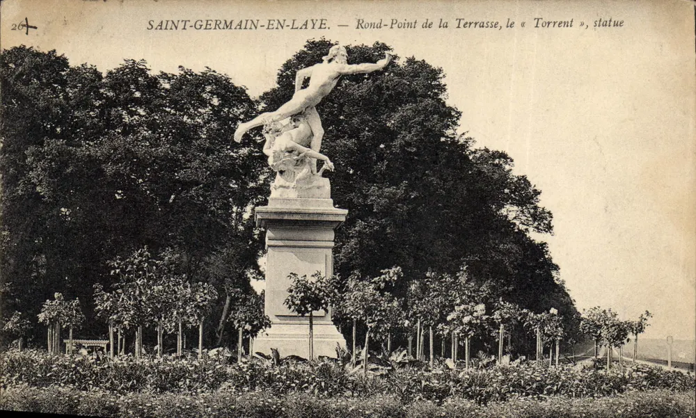 Saint-Germain-en-Laye — Ponto Circular da Terrasse, a estátua « Torrent » - Frente