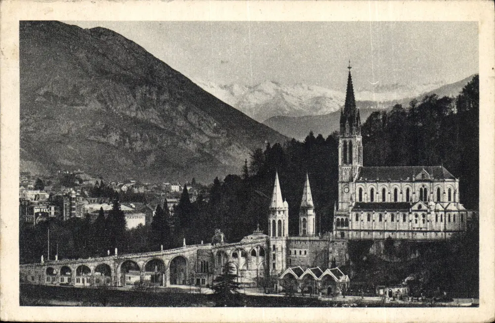 Lourdes — A Basílica e o Pic du Jer — Edição P. Doutre, série 37 - Frente