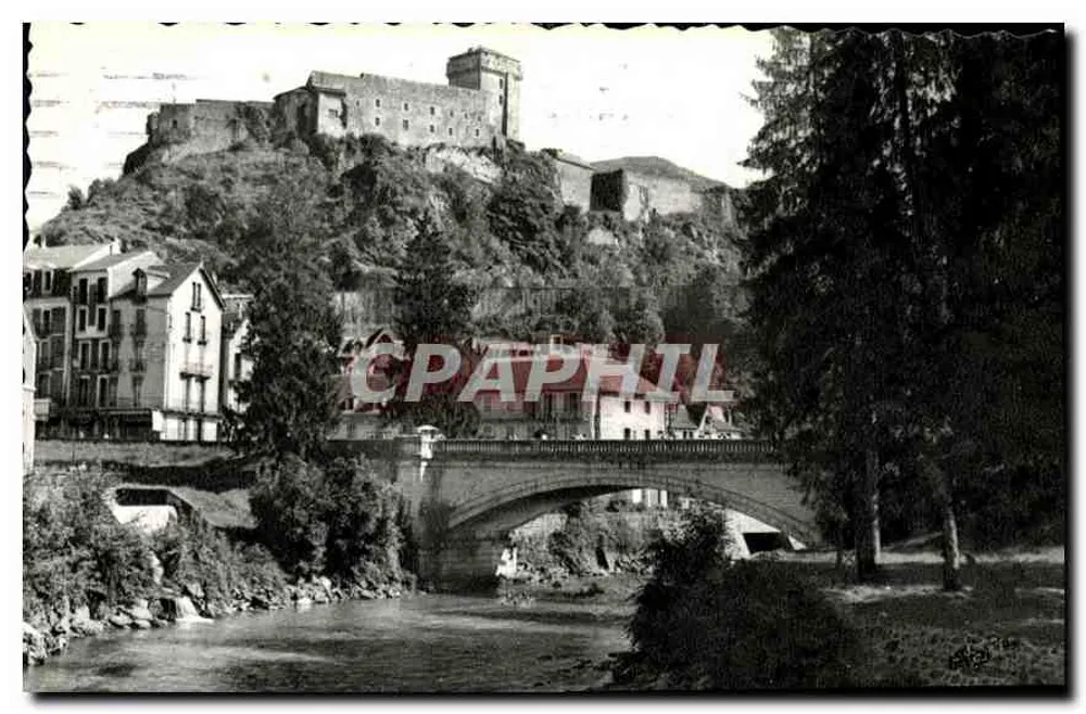 Lourdes — Das Burgschloss und der Gave — Éditions d'Art - Vorderseite