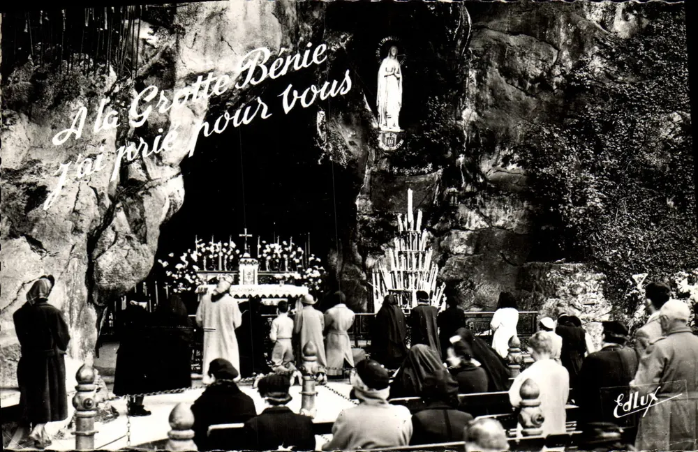 A Gruta Bendita — Lourdes — Editor Edlux - Frente