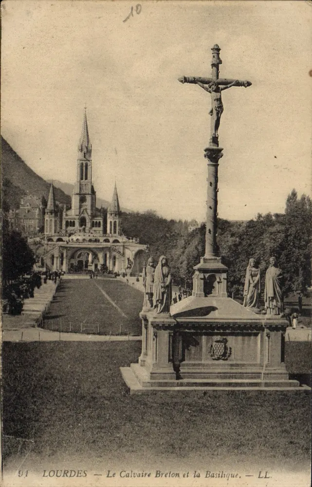 Lourdes — Der Bretonische Calvary und die Basilika — LL. - Vorderseite