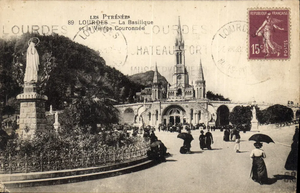 Lourdes — Die Basilika und die Gekrönte Jungfrau — Verlag: Les Pyrénées, n° 89 - Vorderseite