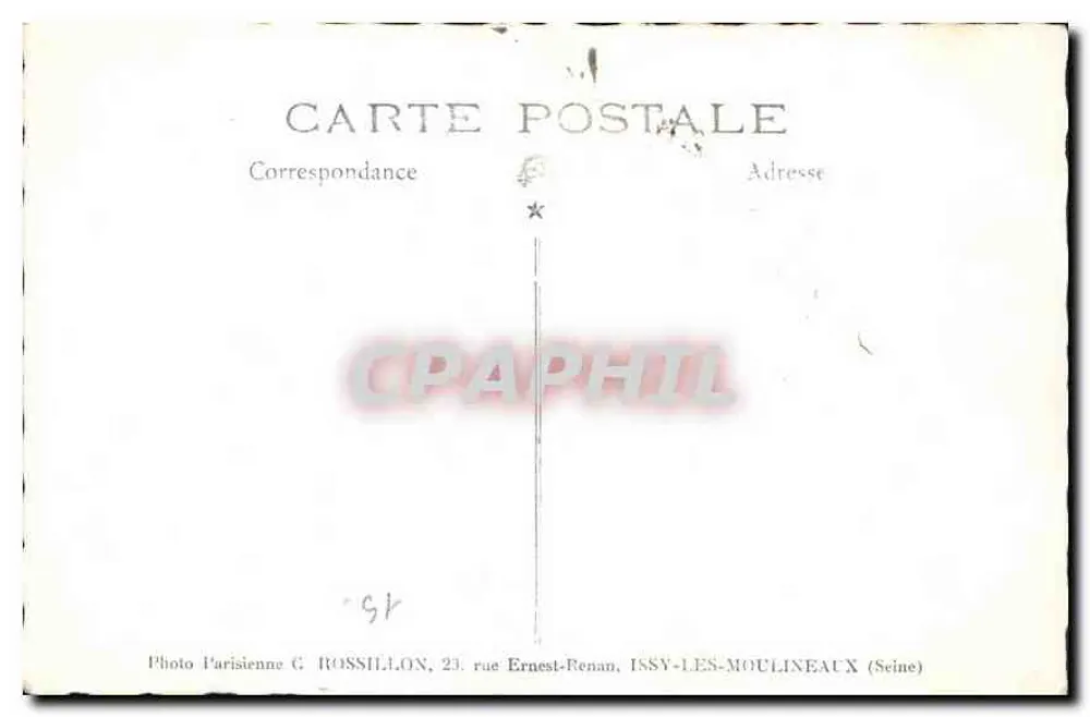 Criança de pé perto de uma mesa — Photo Parisienne G. Rossillon — n°15 - Verso