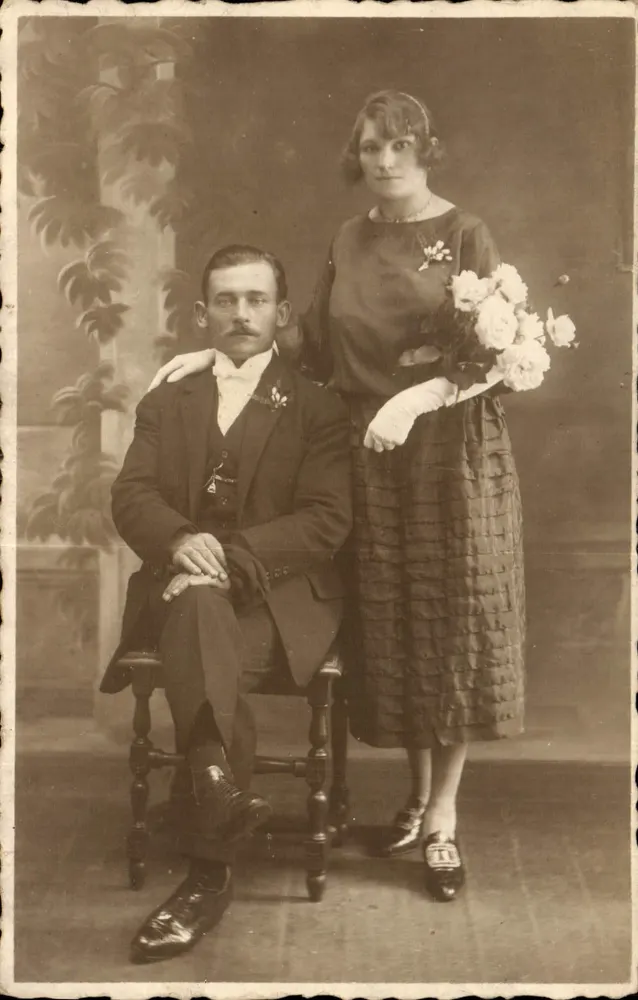 Retrato de casal — época 1920 — Foto SEGERs - Hamme - Frente