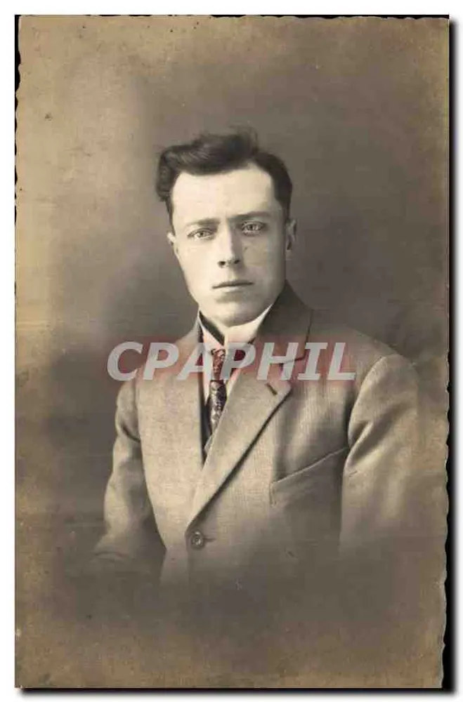 Retrato de um jovem — estúdio — Foto Modest Van Ovenacker, Yperstraat, Thiel - Frente