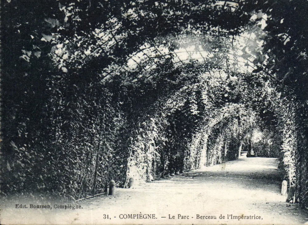 Compiègne — O Parque - Berço da Imperatriz — Edit. Bourson, Compiègne, n°31 - Frente
