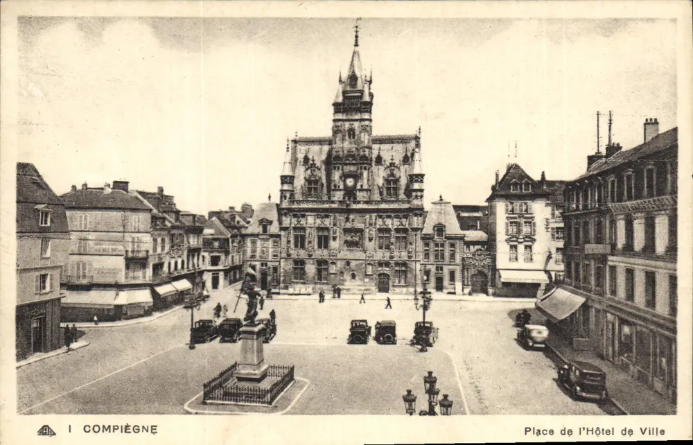 Compiègne — Piazza del Palazzo Comunale — editore A.B.C. n°60 - Recto