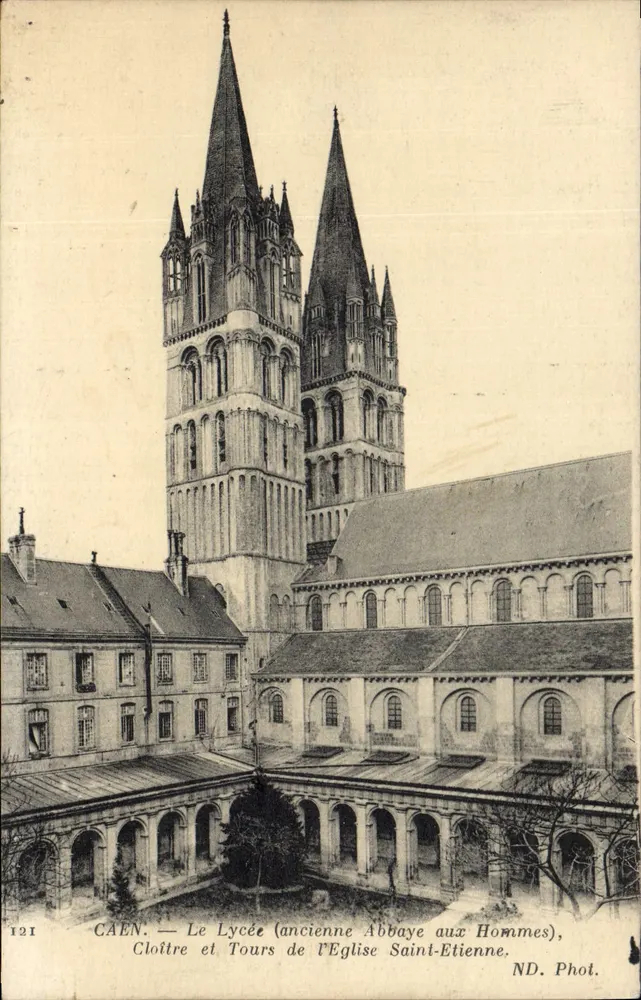 Caen — Der Cloister (ehemalige Abtei der Männer), Cloister und Türme der Kirche Saint-Étienne — ND. Phot. - Vorderseite
