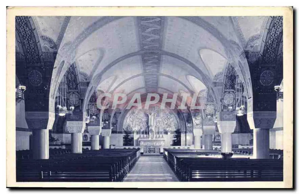 A Basílica de Lisieux — A Cripta — Visão Geral — Dépêche, Drager Paris - Frente