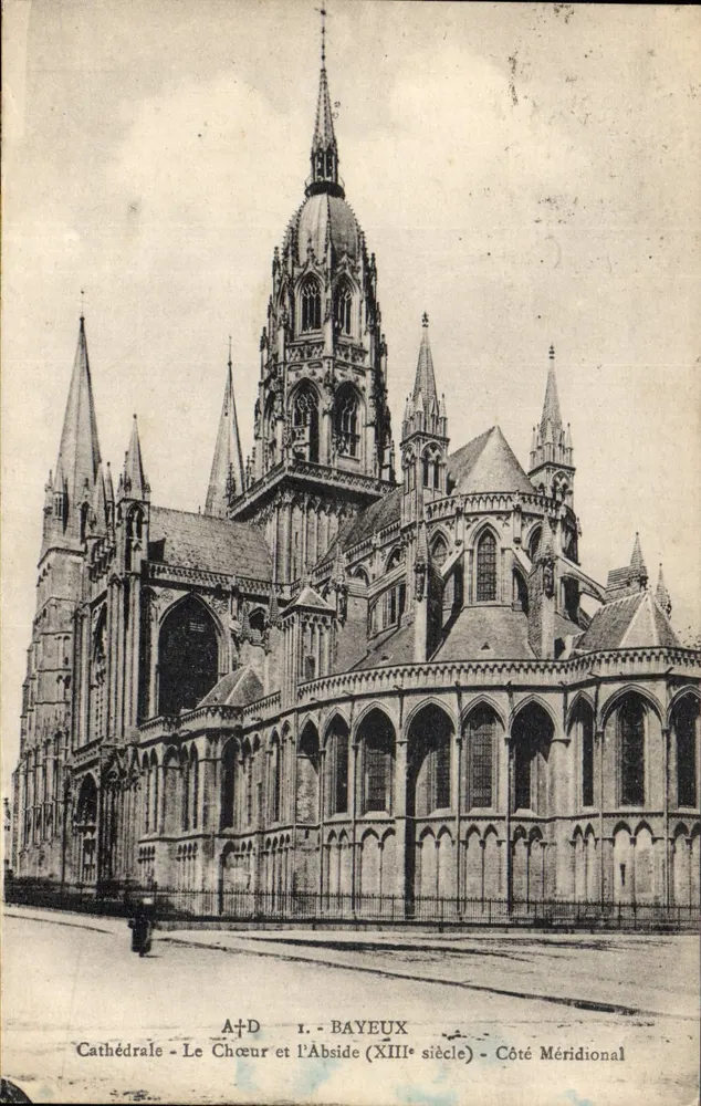 Bayeux — Catedral, o Cúpula e a Abside (século XIII) — Lado Meridional — A. Dubosq, editor - Frente