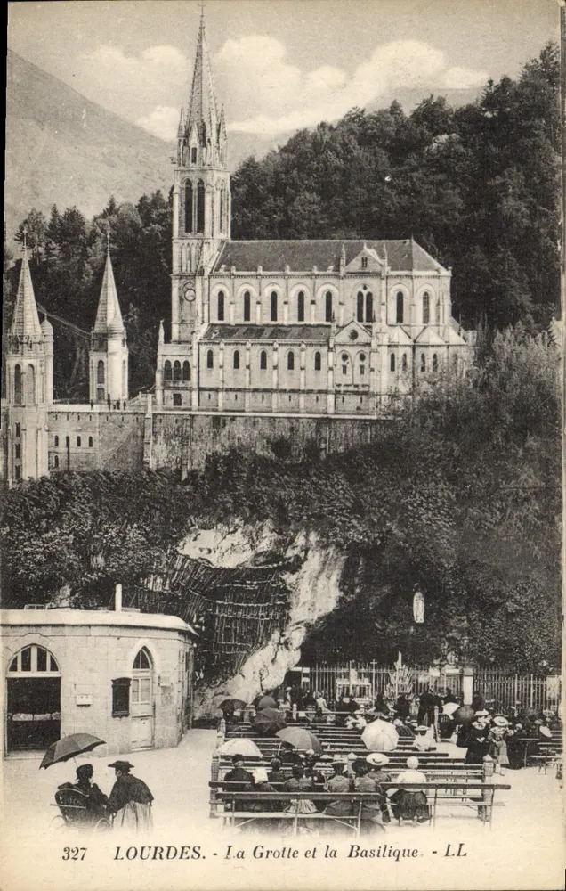 Lourdes - A Grotta e a Basílica - LL 327 - Frente