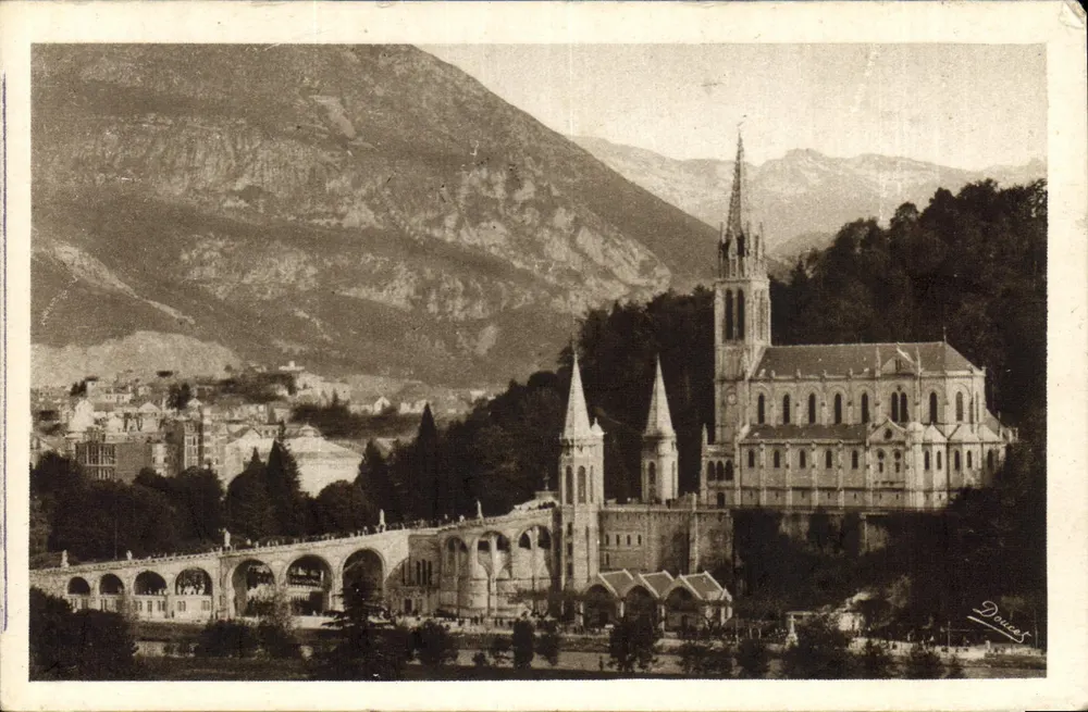 Lourdes — Basílica e o Pic du Jer — Edição Paris - Lourdes - Frente