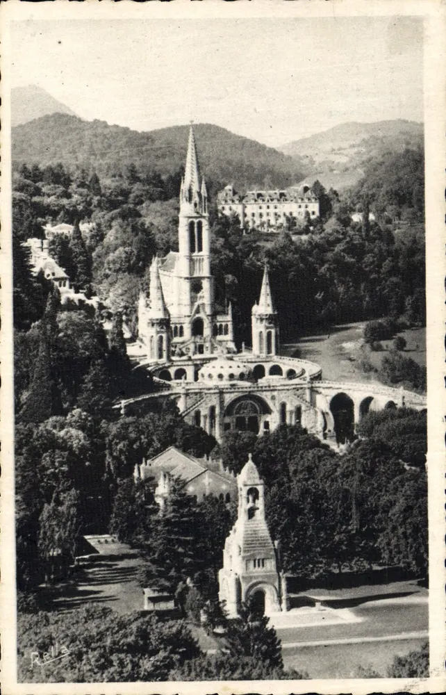 Lourdes — A Basílica — Reila-Nice, n° 3311 - Frente