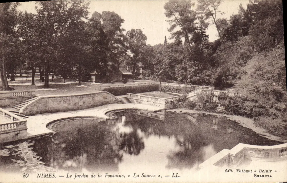 Nîmes — O Jardim da Fonte. « A Fonte » — Ed. Thibaut « Eclair » - Frente