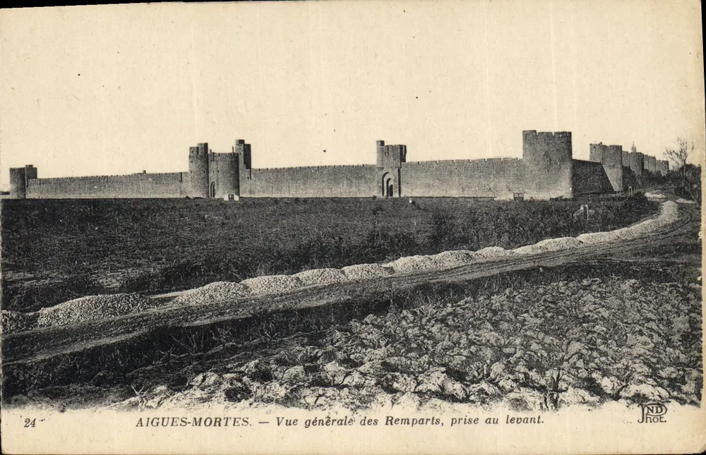 Aigues-Mortes — Allgemeine Ansicht der Mauern, aufgenommen von Osten — J. H. P. (Verlag) - Vorderseite