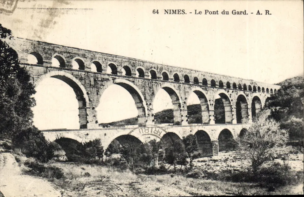Nîmes - O Pont du Gard - A.R. - Frente