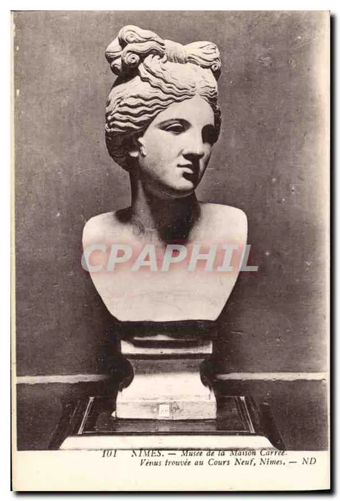 Venus — Büste des Museums der Maison Carrée, Nîmes — 101 - Vorderseite