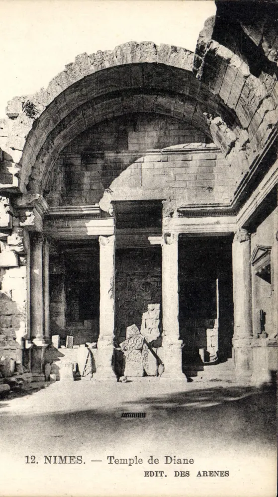 Nîmes — Templo de Diana — Éd. Des Arenes, n°12 - Frente