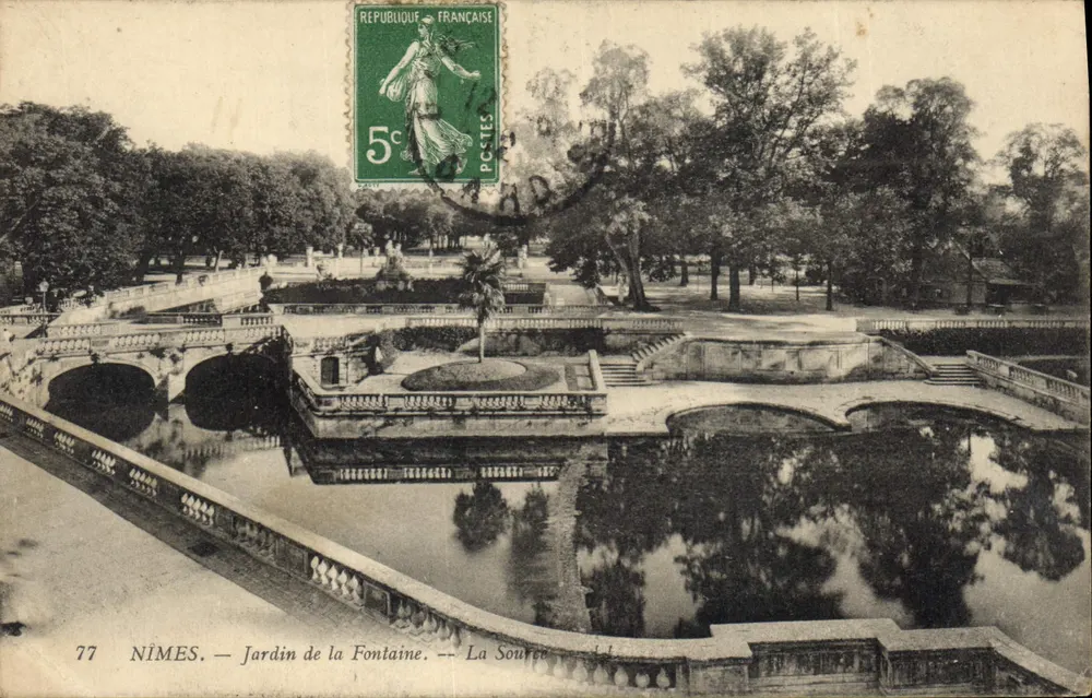Nîmes — Jardim da Fontaine — A Fonte — editor desconhecido, n° 77 - Frente