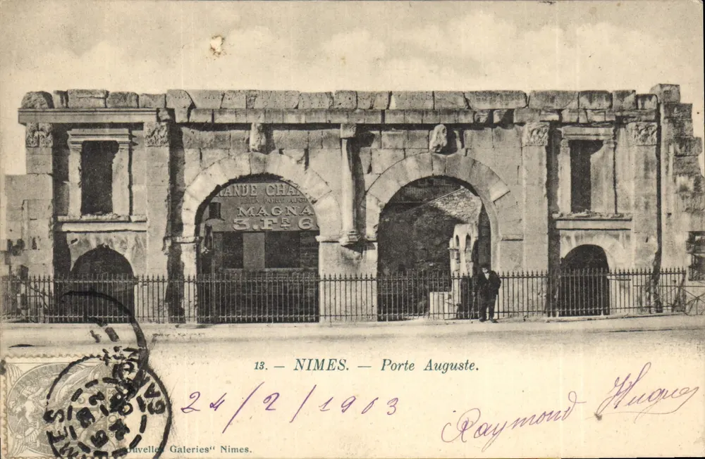 Nîmes — Porta Auguste — editor 'Raymond Hugues' n°13 - Frente