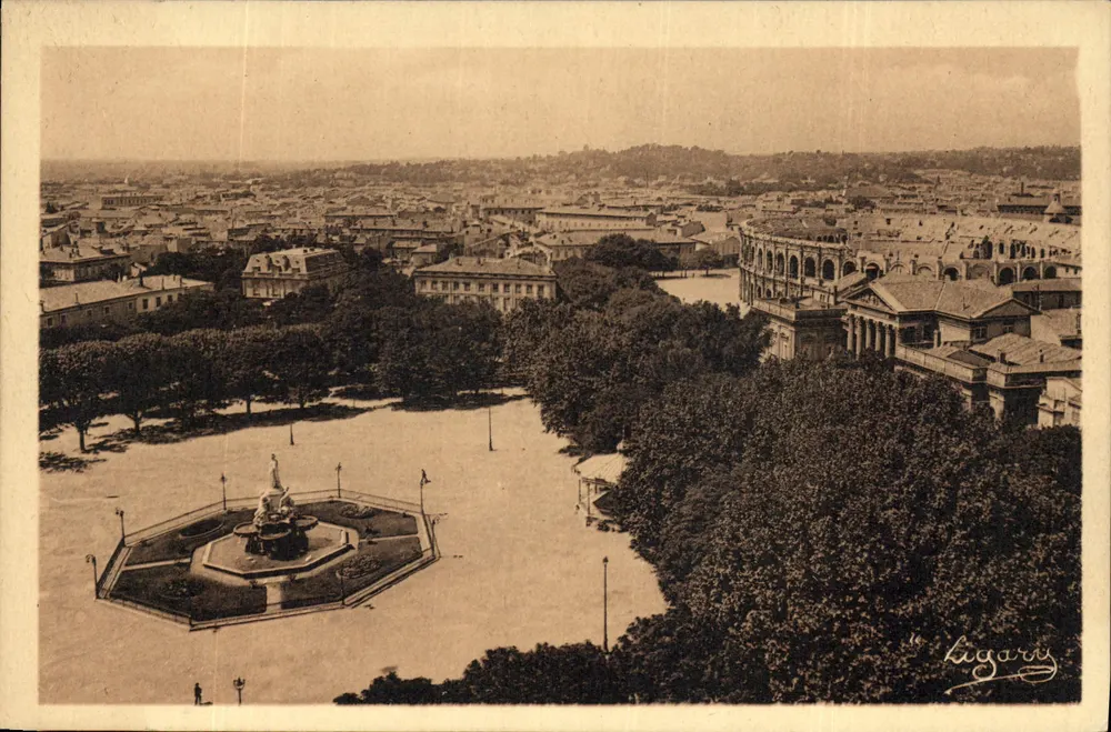 Nîmes — Vista geral — Ligary - Frente