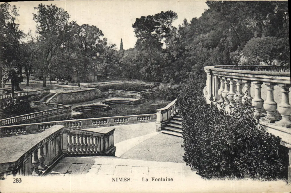 Nîmes — A Fonte — J. Houa, n° 283 - Frente