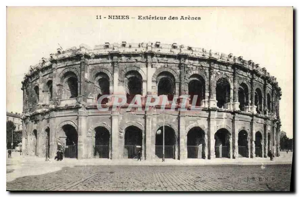 Nîmes — Exterior das Arênes — J. BRENÉ - Frente